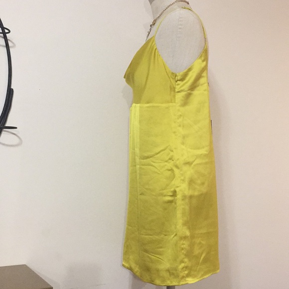 Stelen beautiful gold tone dress - Picture 2 of 8